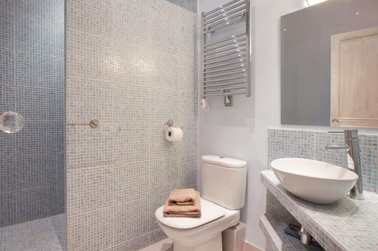 Luxury Barcelona Central City Cosy 3 Bedroom Apartment With Private Terrace Extérieur photo